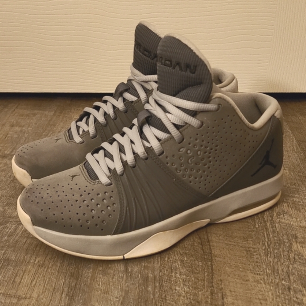 Jordan 5am Sneakers- Gray (Men's 7.5)